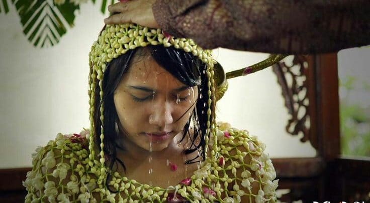 Tradisi Tebus Weteng Wanita Hamil
